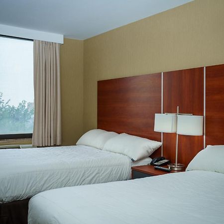 Sky Hotel Flushing/Laguardia Airport Nova York Exterior foto