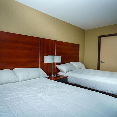 Sky Hotel Flushing/Laguardia Airport Nova York Exterior foto