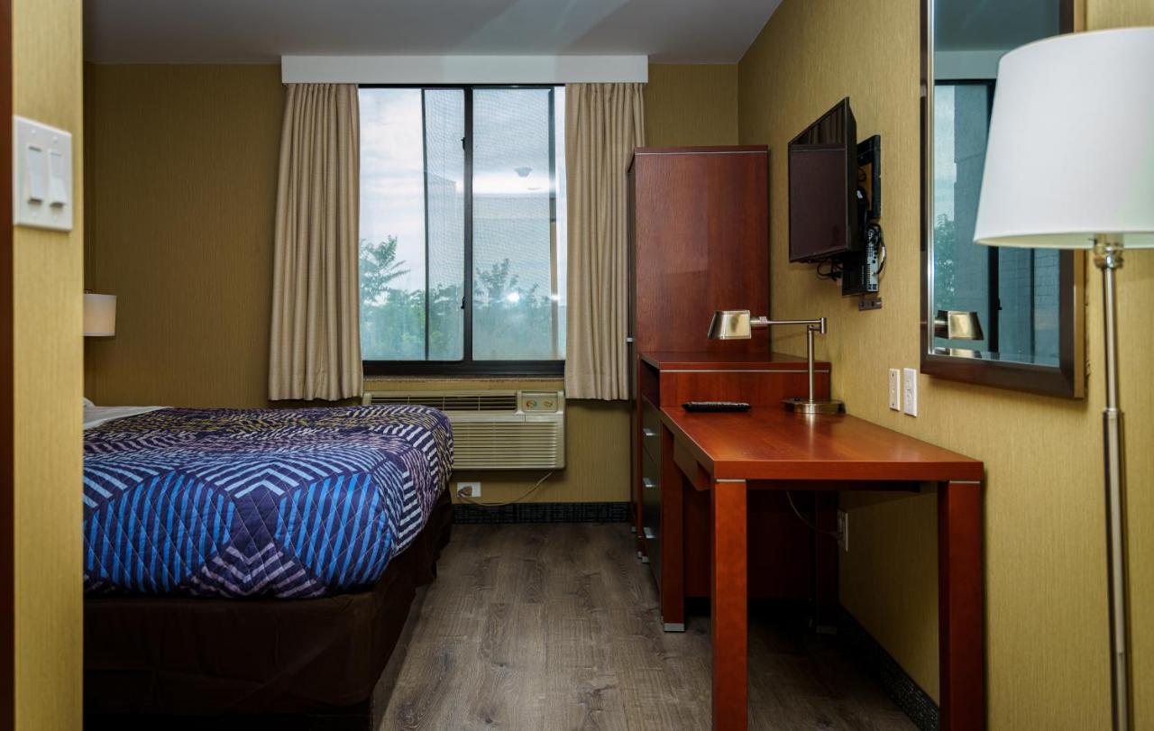 Sky Hotel Flushing/Laguardia Airport Nova York Exterior foto